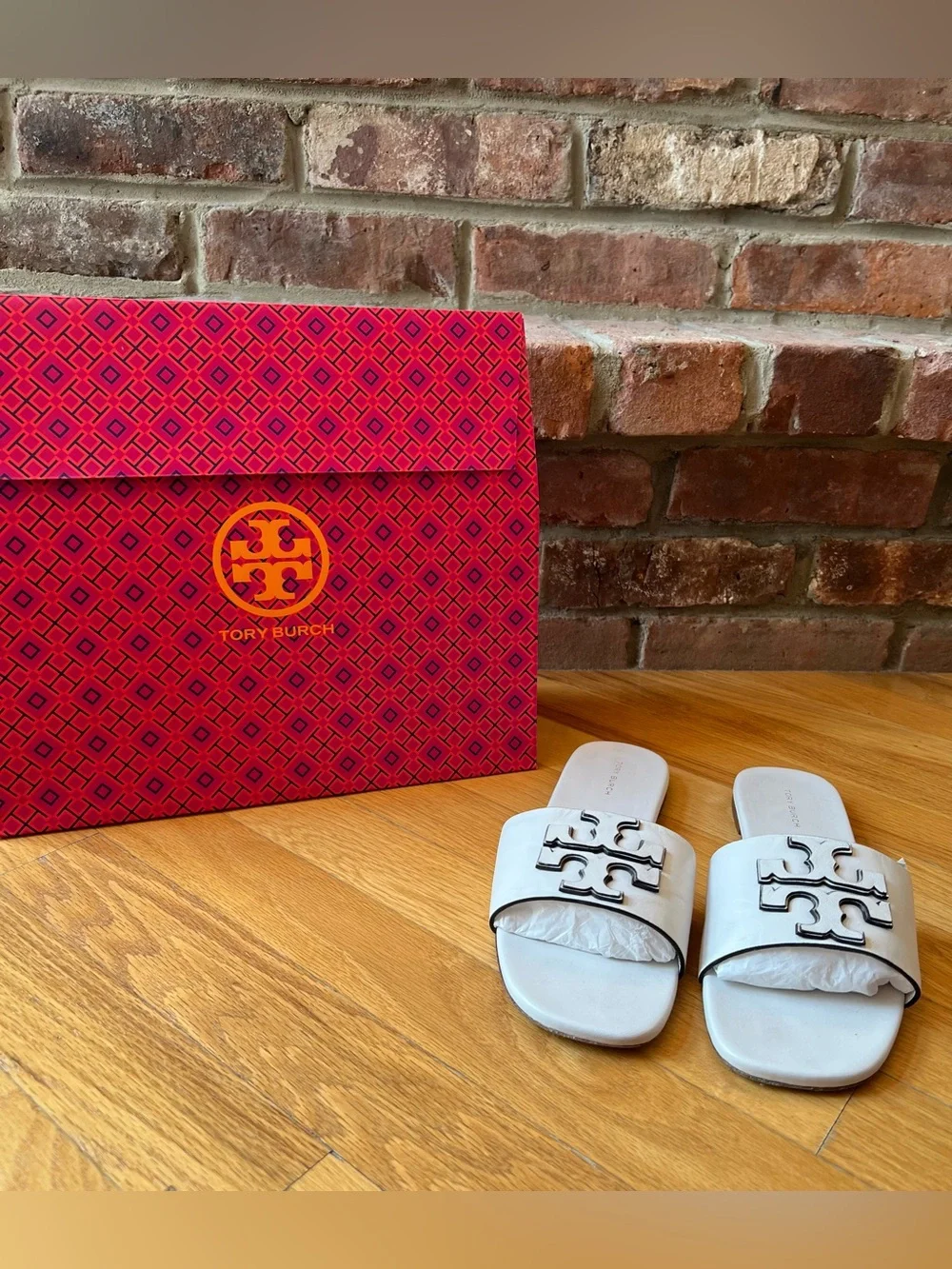 Tory Burch Gardenia White Ines Single-Band Leather Slide Sandals